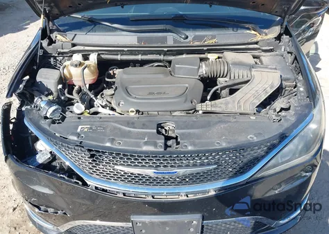 2020 Chrysler Pacifica Touring L from USA, damaged, VIN 2C4RC1BG2LR114378